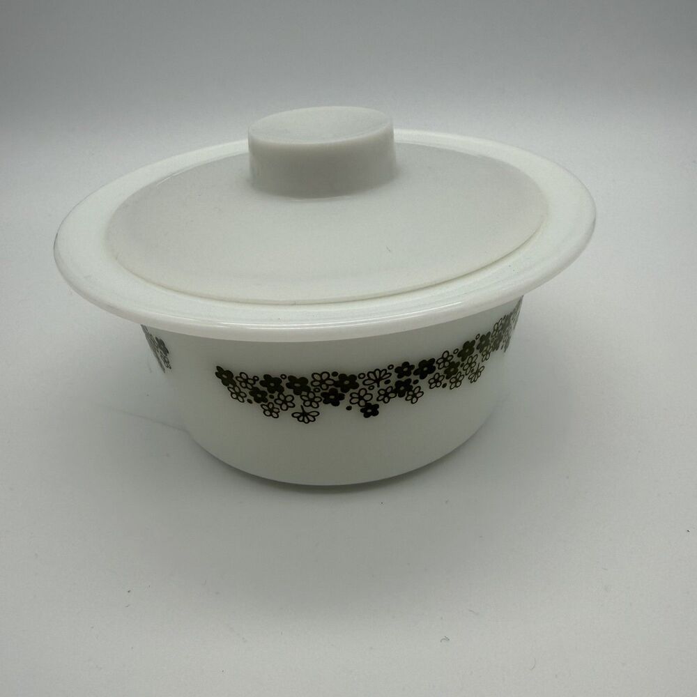 VTG Pyrex Spring Blossom Green Crazy Daisy Butter Tub Dish w/ Plastic Lid USA